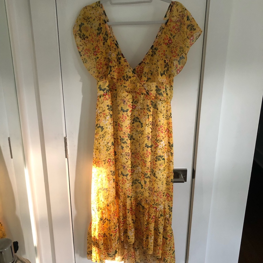 PRETTY LITTLE THING Yellow Floral Open-back Midi Dress